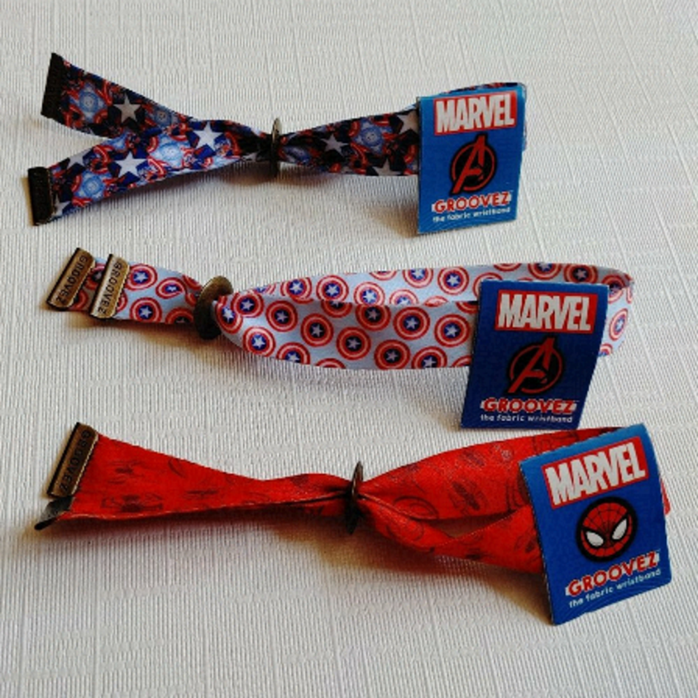 Disney's MARVEL Grooves Fabric Bracelets LOT of 3